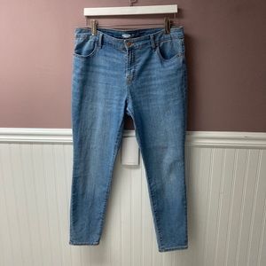 Old Navy mid-rise super skinny jeans